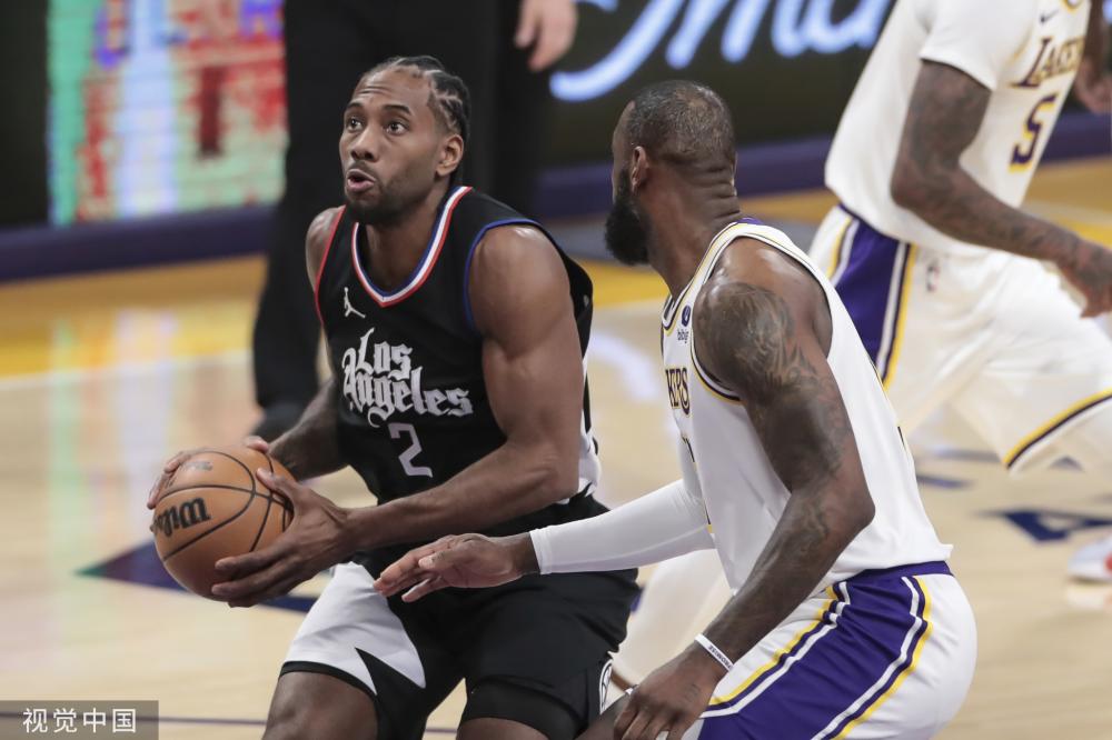 一个天才不 一个天才不